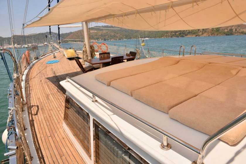 gulet-flybridge-turkey-gulet-cruise
